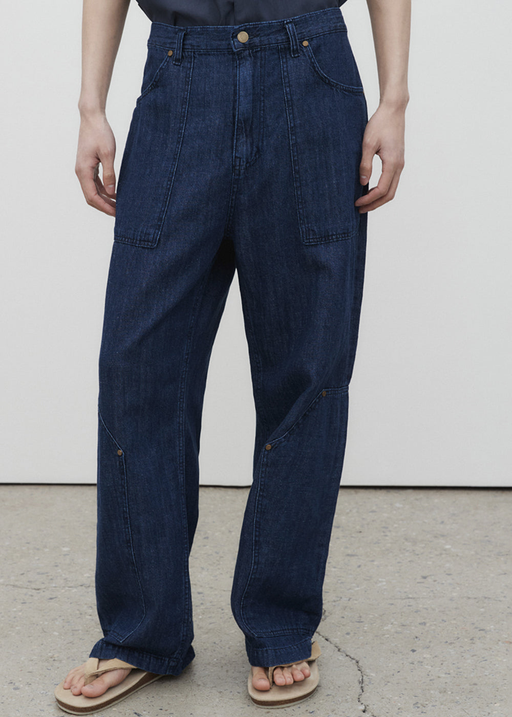 RIVET POINTED LINEN DENIM PANTS_INDIGO