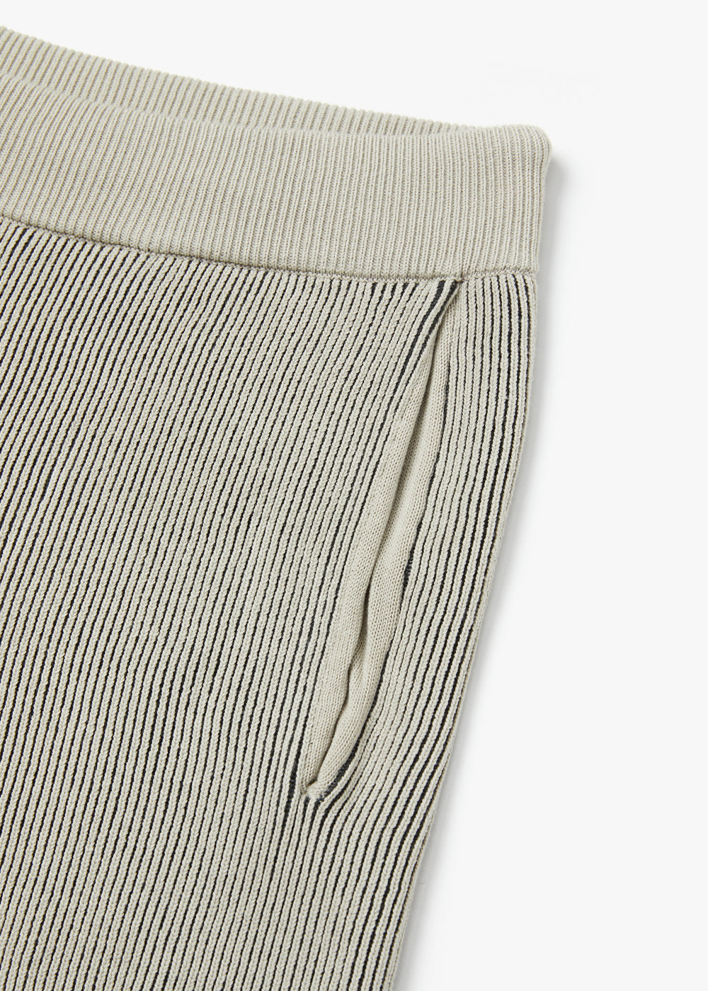 COLOR POINTED BANDING HALF PANTS_LIGHT GREY